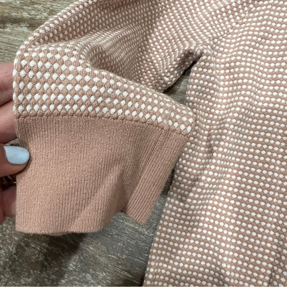 Ann Taylor | Light Pink and White Button-Up Cardigan - Picture 3 of 6